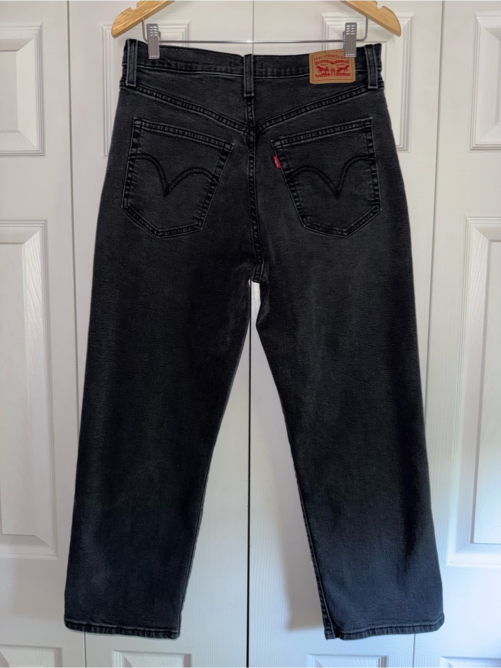 Levi’s ribcage straight ankle high rise Jean size 31/L36/1/2